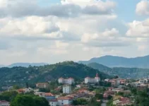 Em Apucarana